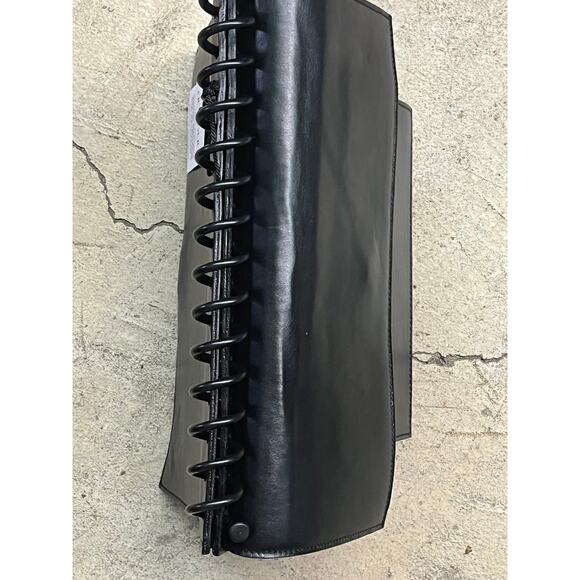 Atribut Handcrafted Black Leather Bag Detachable and resizable Leather Strap - Picture 15 of 15